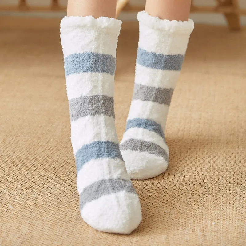 Bulk Orders Discount Thickened Winter Woven Thermal Cashmere Socks Women's Carpet Slippers