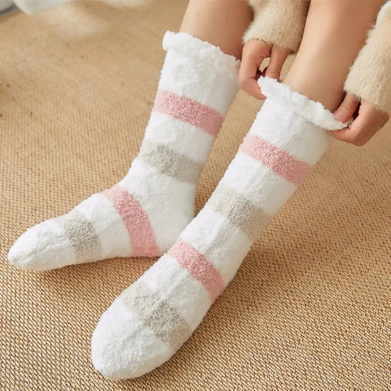 Bulk Orders Discount Thickened Winter Woven Thermal Cashmere Socks Women's Carpet Slippers