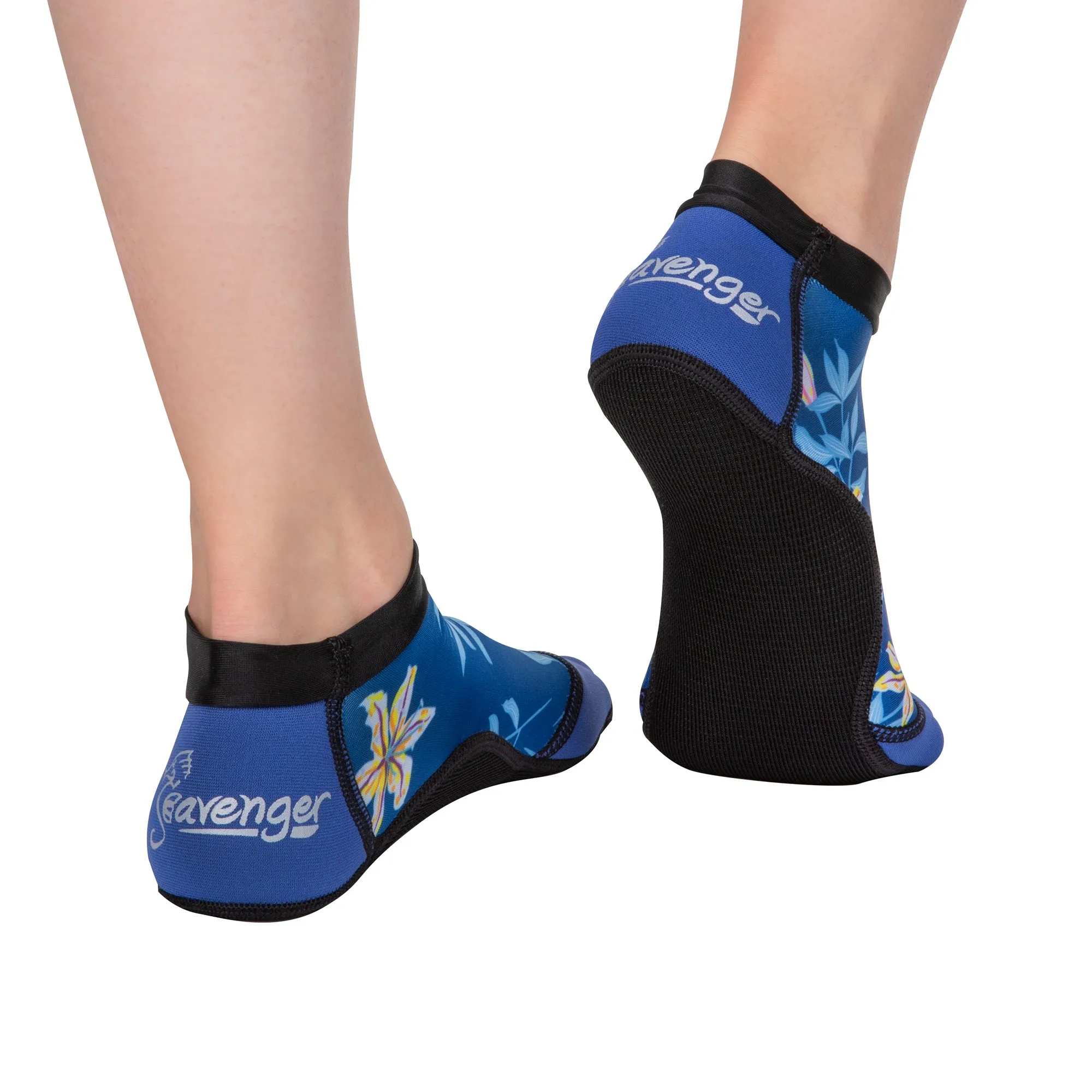 SeaSnug Ankle Beach Socks - Dark Floral