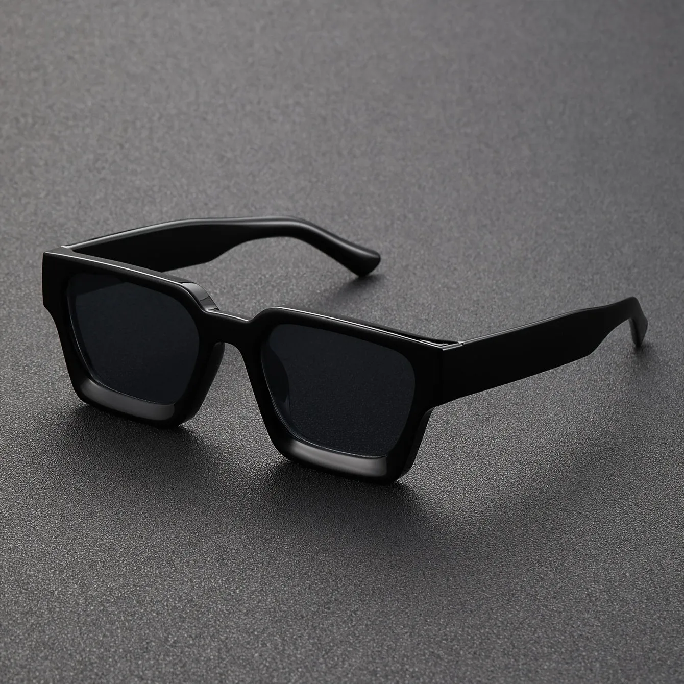 Stylish Unisex Y2K Sunglasses with Thick Square Frames